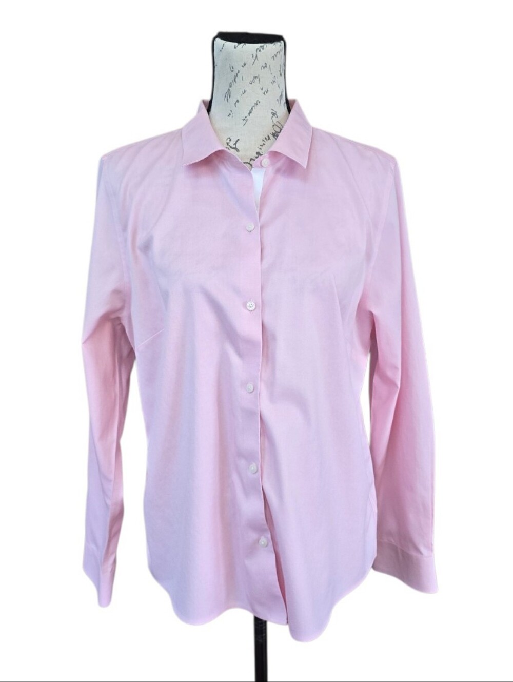 Untuckit Pink Button Down Long Sleeve Blouse 14